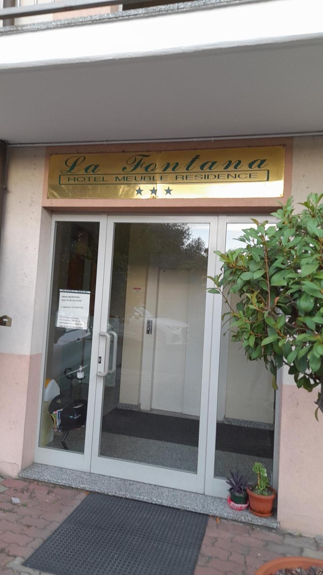 Hotel Residence La Fontana Mariano Comense Exterior photo
